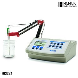 哈纳HI3221酸度计